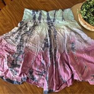 Green and Pink Mini Skater Skirt with Pleated High-Low Hem